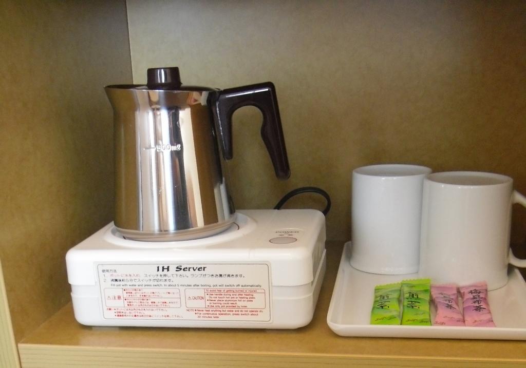 Toyoko Inn Tokyo Shinagawa-Eki Takanawa-Guchi מראה חיצוני תמונה