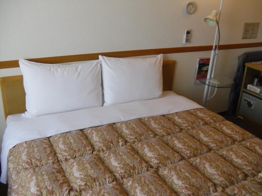 Toyoko Inn Tokyo Shinagawa-Eki Takanawa-Guchi מראה חיצוני תמונה