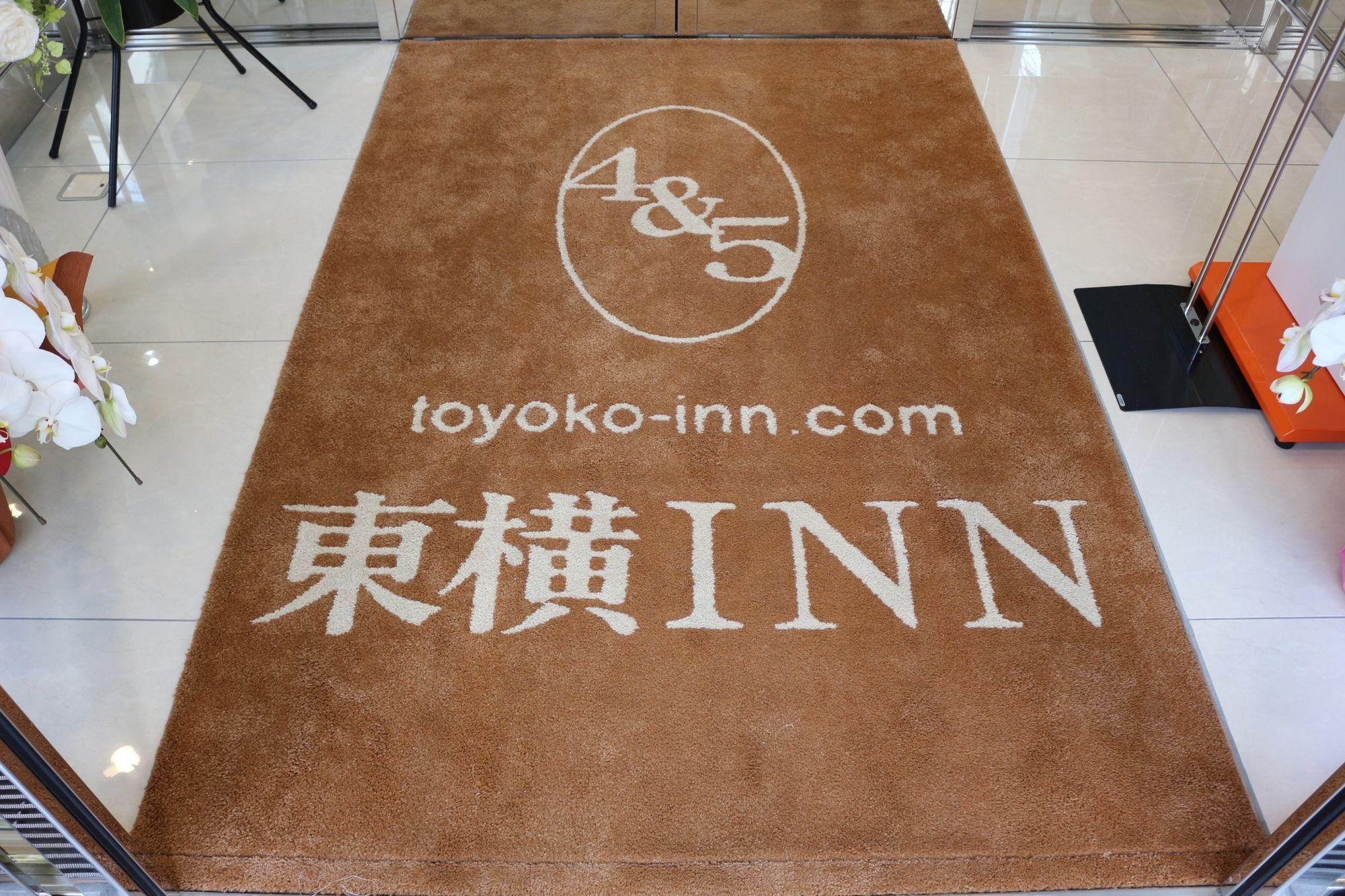 Toyoko Inn Tokyo Shinagawa-Eki Takanawa-Guchi מראה חיצוני תמונה